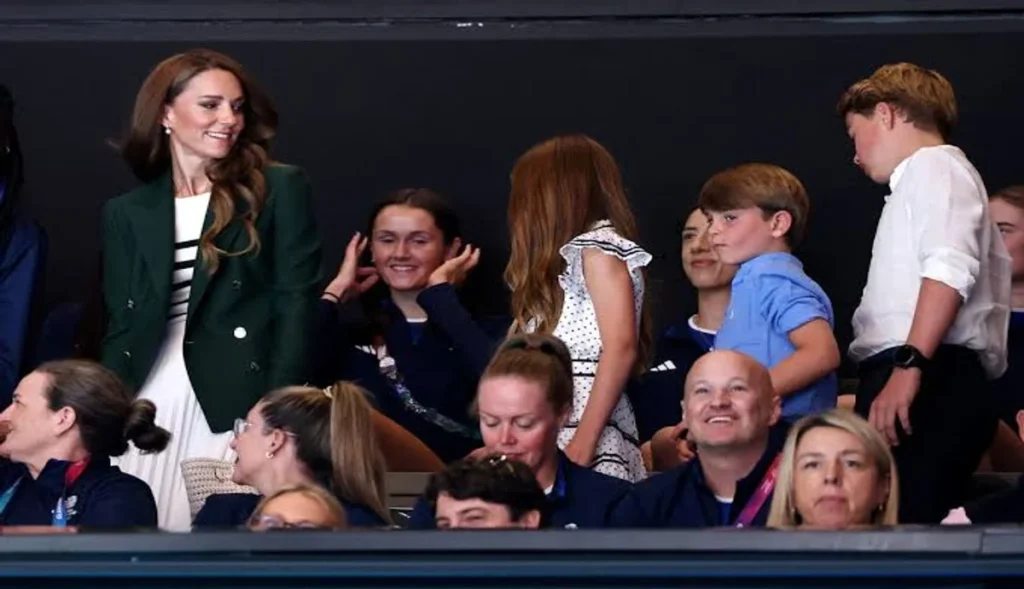 Kate Middleton and Princess Charlotte Spotted Riding London Tube During Outing
